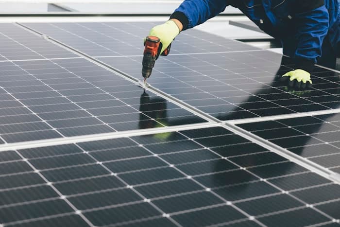 Fixation d'un panneau photovoltaïque